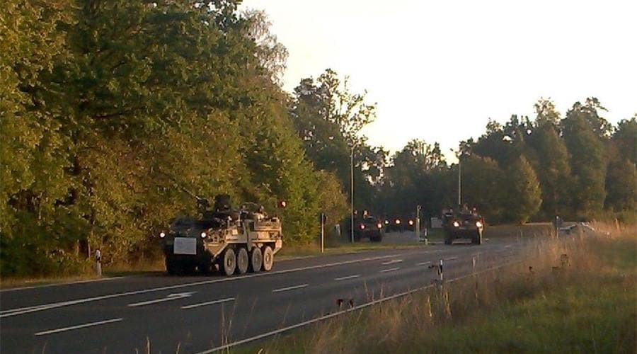 NATO tankai Rytų Europoje.