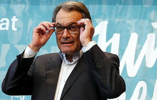 Katalonijos vadovas iškviestas į teismą dėl surengtos nepriklausomybės apklausos