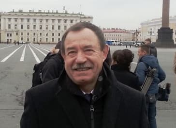 J. Fišteinas. Su idioto šypsena