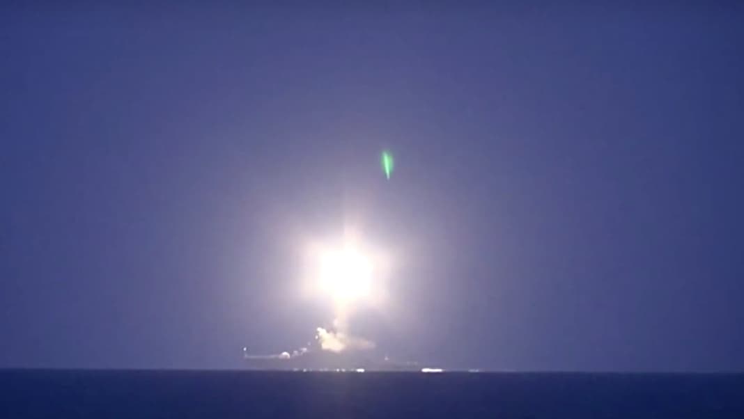 Rusijos karo laivai atakuoja ISIS iš Kaspijos jūros
