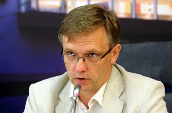 Ir nelegalių imigrantų antplūdžio akistatoje tęsiamas Lietuvos išvalstybinimas