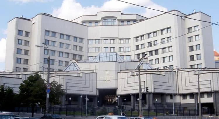 Ukrainoje atidėtas liustracijos įstatymo svarstymas