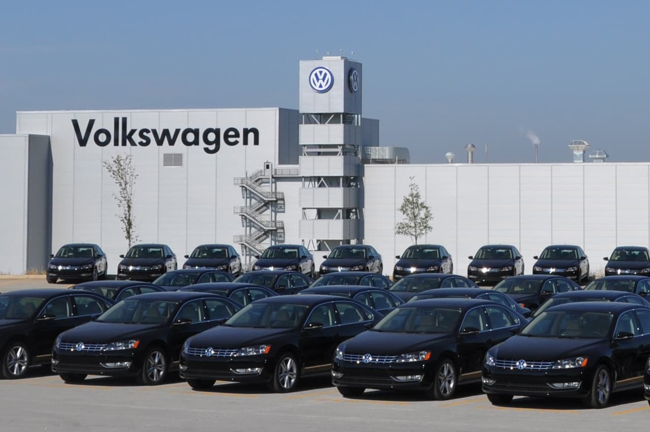 „Volkswagen“ skandalas: EP ragina reformuoti automobilių sertifikavimą ir jų taršos testavimą