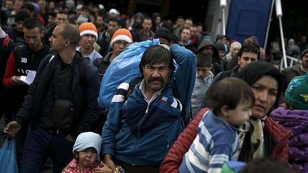 Graikijos URM vadovas: reikia sustabdyti karą Sirijoje, kad galėtume išspręsti pabėgėlių problemą