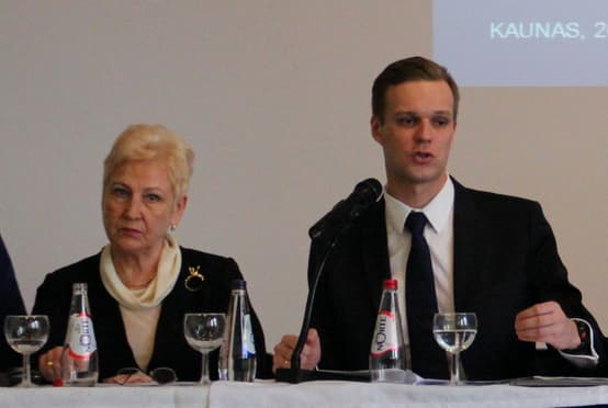Politologo prognozė: su populiariu konservatorių lyderiu, kuris primena populiarųjį jo senelį, konservatorių laukia sėkmė