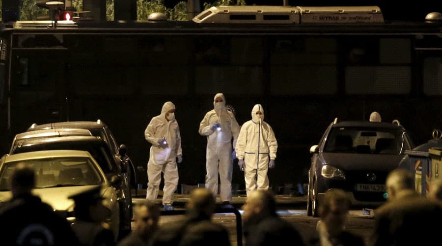 Atėnuose prie verslo federacijos būstinės sprogo bomba