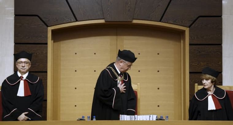 Lenkijos parlamentas apribojo Konstitucinio teismo įgaliojimus