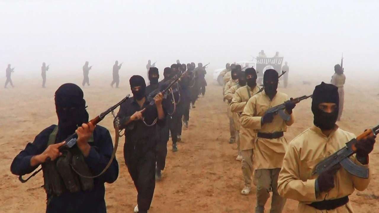 Takfirai, visada savižudybei su tikslu nužudyti kitus pasirengę „Daesh“ teroristai.