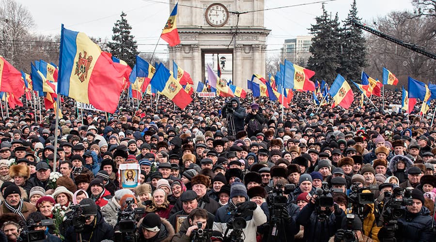 Kišiniove 15 tūkst. protestuotojų Moldovos valdžiai davė laiko iki sausio 28 d.