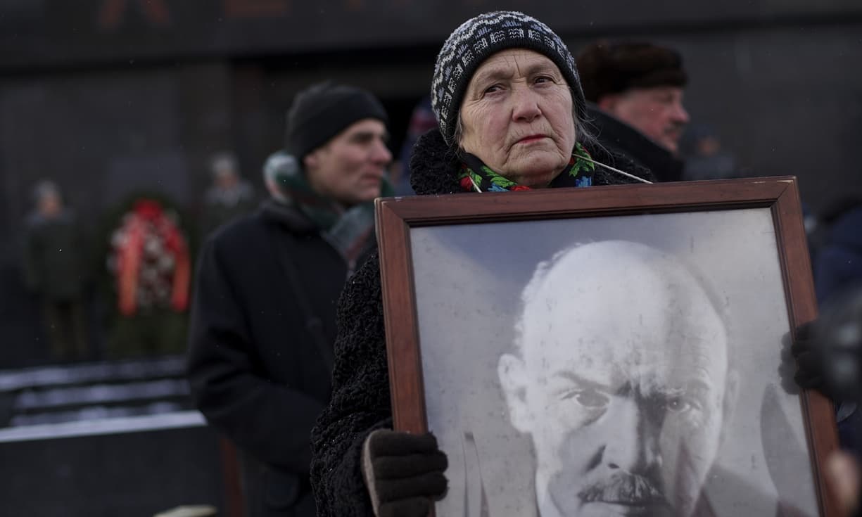 V. Putinas: Leninas po Rusija padėjo laiko bombą