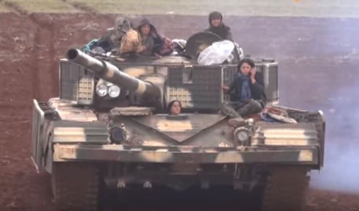 Kurdų moterų kovotojos.