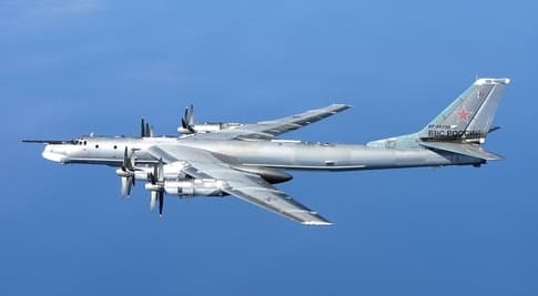 Vienintelis rusų karinis lėktuvas, galintis pasiekti Nebraską, yra Tu-95, nuskrendantis 7000 mylių.