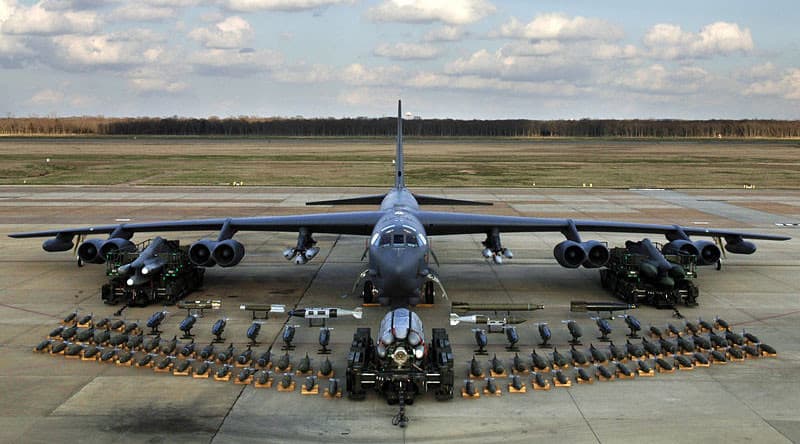JAV strateginis bombonešis „B-52 Stratofortress“