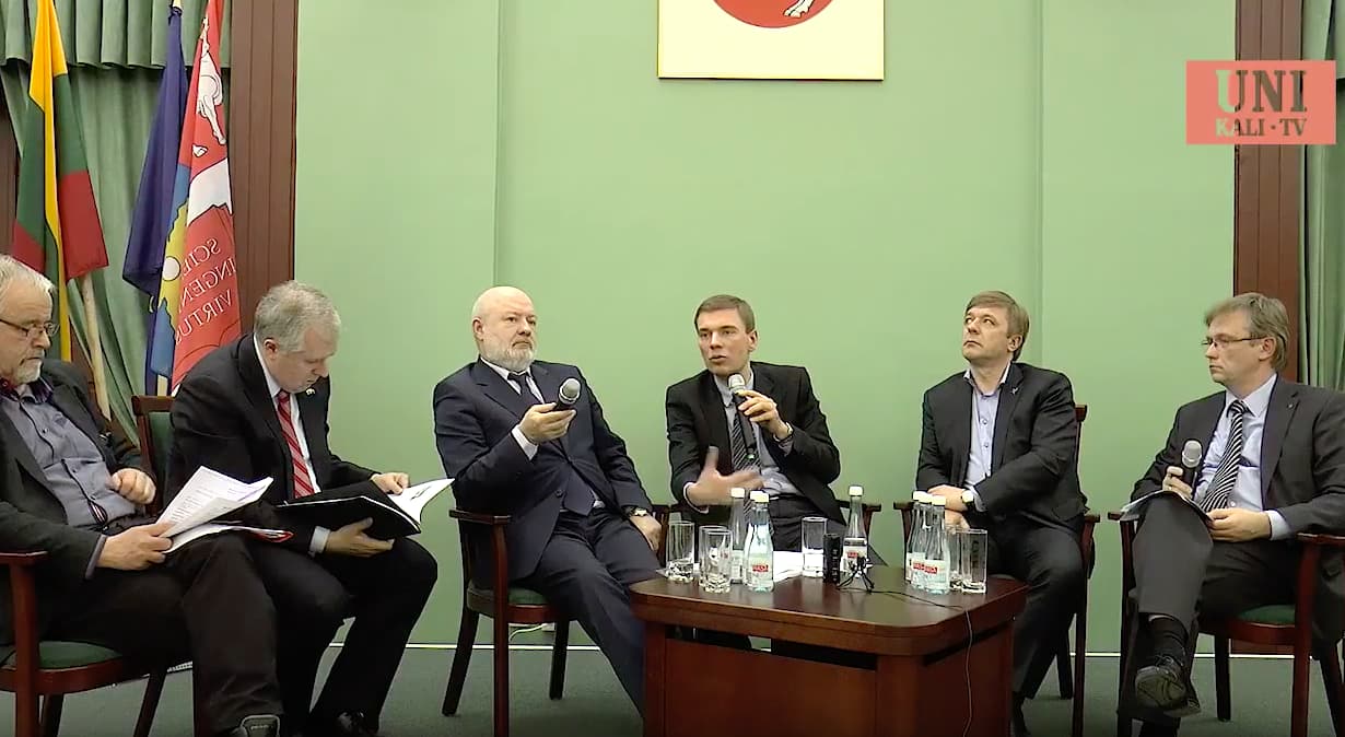 Diskusija apie nelegalus: Lietuvos vyriausybė linksėjo galva Briuseliui