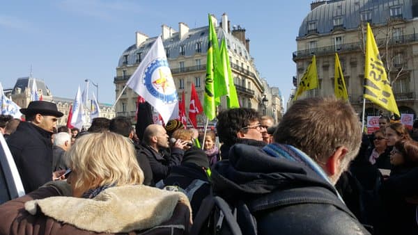 Paryžiuje vyksta protestai prieš sugriežtintus saugumo įstatymus