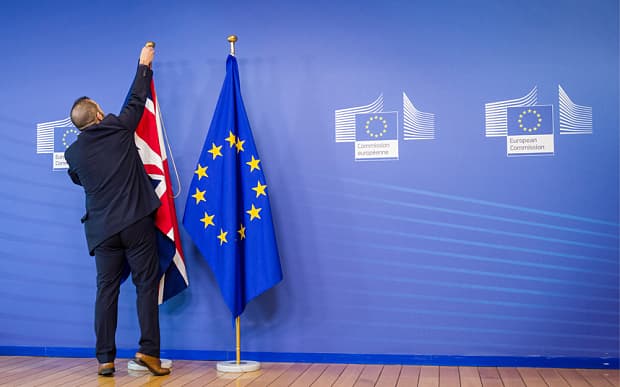 Apklausa: 52 proc. britų nori palikti ES