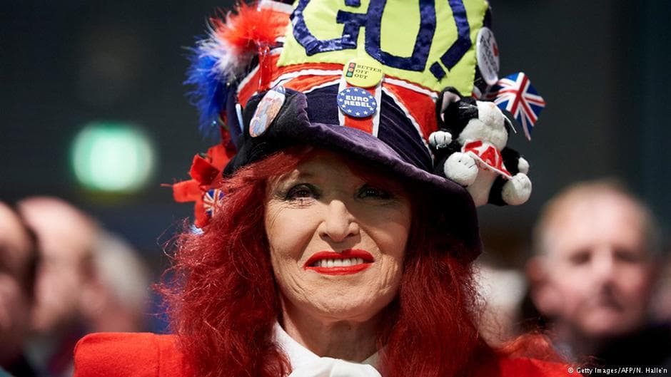Tyrimas: BREXIT Jungtinei Karalystei kainuos 100 mlrd. svarų