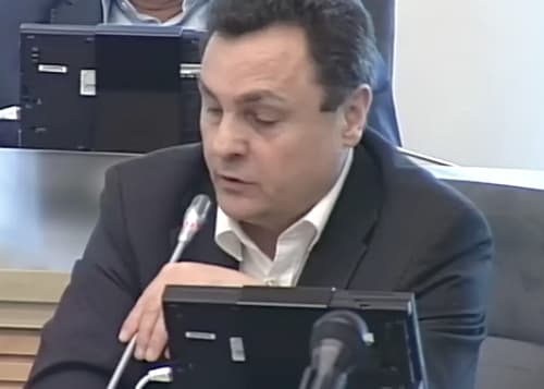 Viešpatie, mano Dieve, Dieve, pasigailėk, pasigailėk šitų nusidėjėlių konservatorių