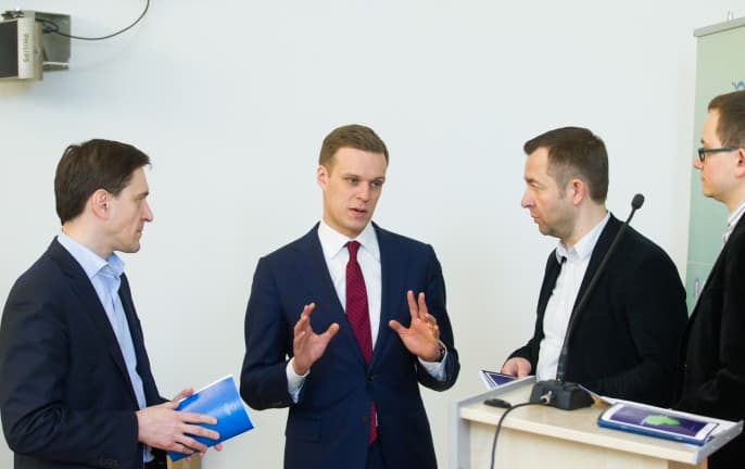 Konservatorių lyderis G. Landsbergis pasakoja Plano detales. Nuotr. tsajunga.lt