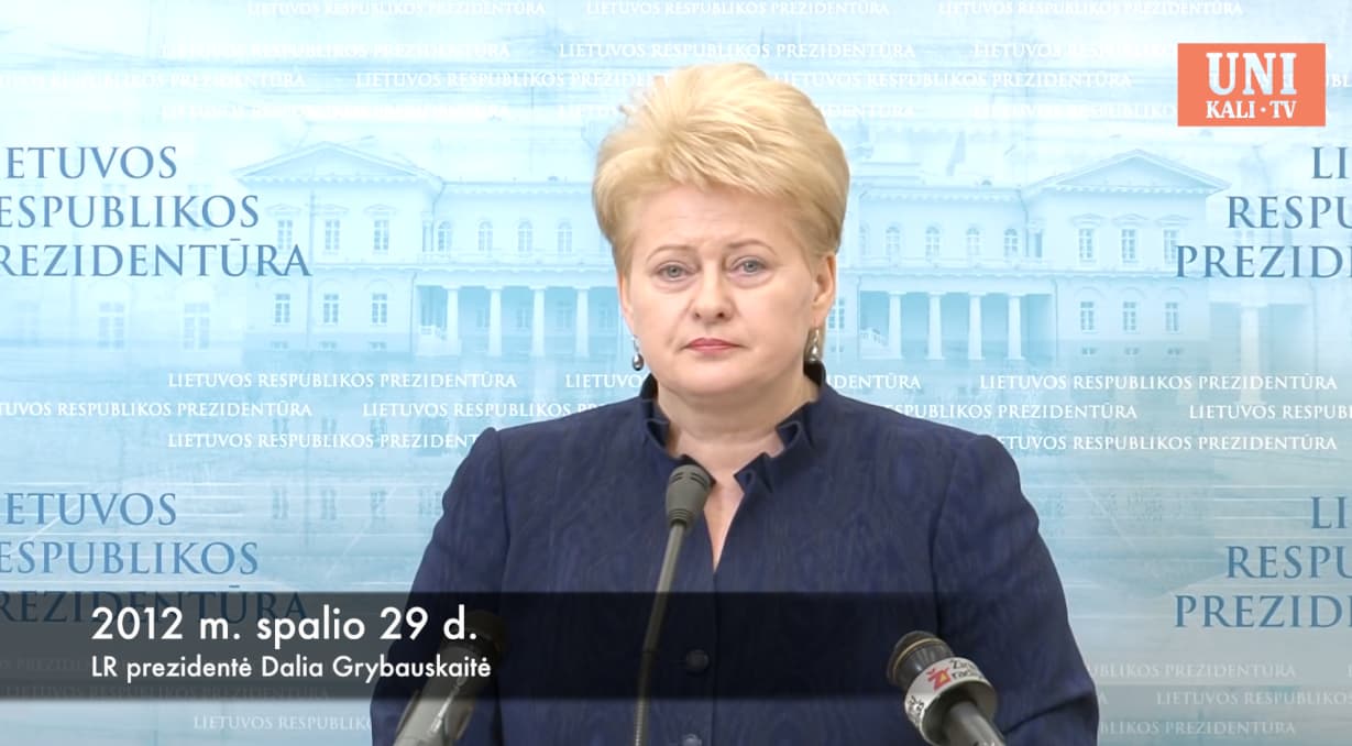 Valstybėje lemiamą vaidmenį vaidina partija, kurios valdančioje koalicijoje neturėjo būti nė kvapo