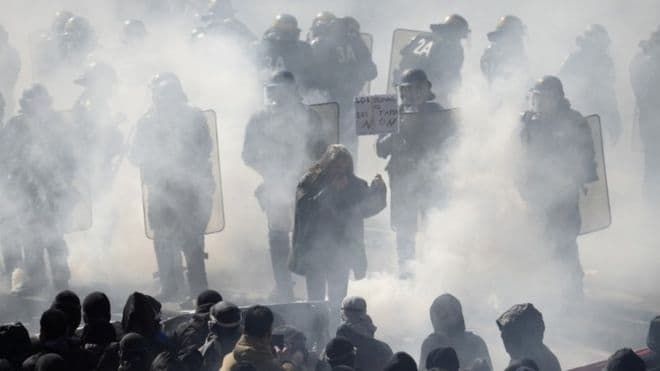 Prancūzijoje vyksta profsąjungų protestai dėl naujojo darbo įstatymo