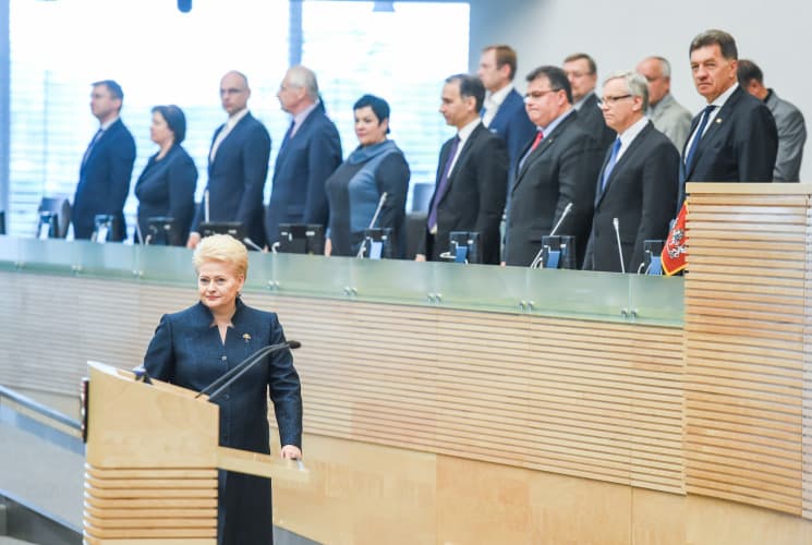 Laikas parodys, ar prezidentės pastangos ir jos perskaitytas metinis pranešimas pakels konservatorių reitingus