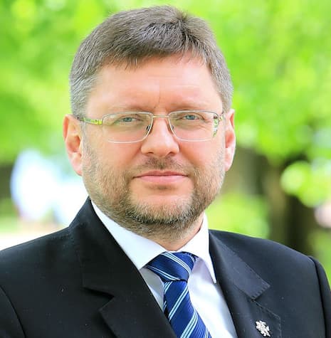 Kaip „runkeliai“ pamoko „elitą“