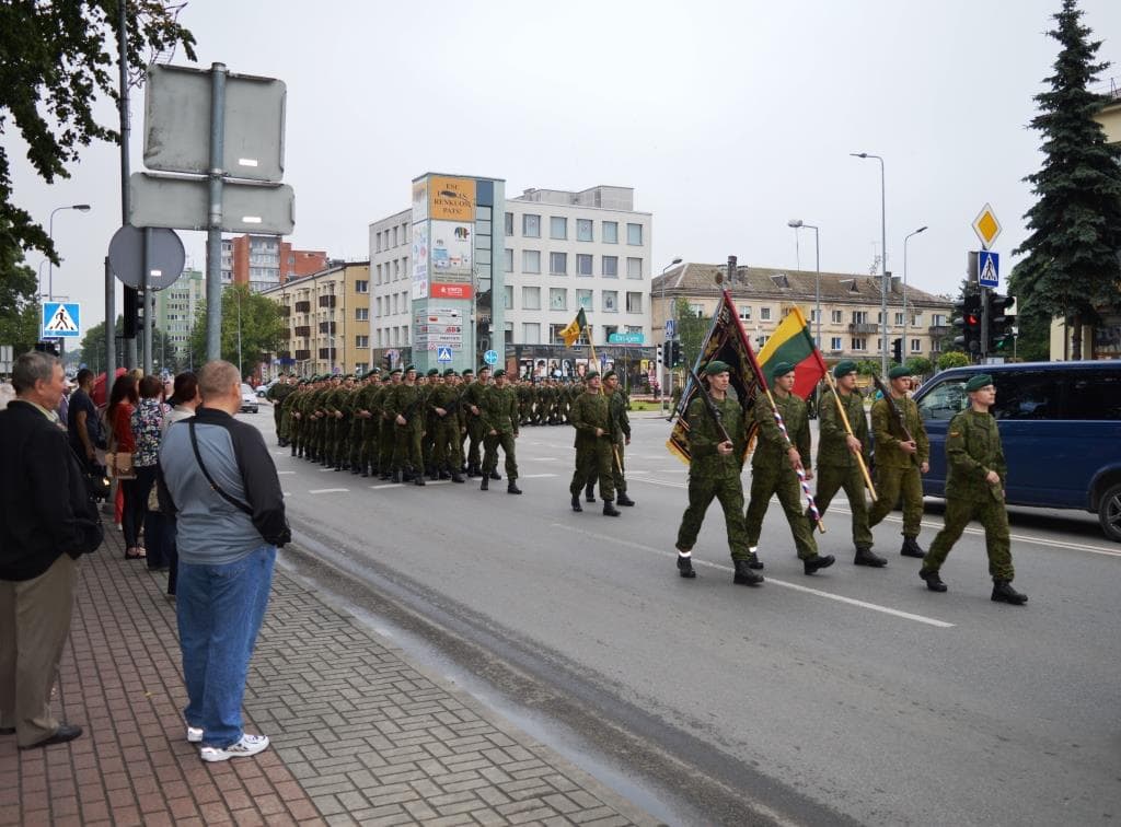 Vyresniojo eilinio Agniaus Obadausko nuotraukos.