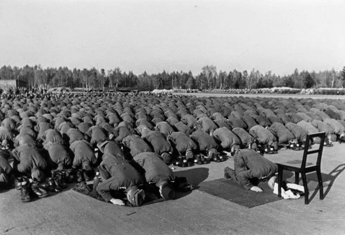 Musulmonai esesininkai, 13-oji divizija, Noihameris, Vokietija, 1943 m. lapkritis. rarehistoricalphotos.com nuotr.