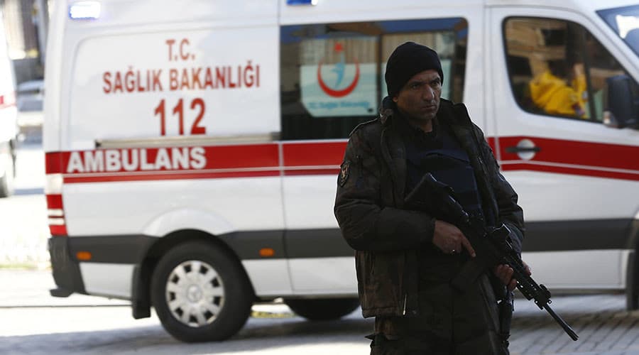 Turkijoje nugriaudėjo bombų sprogimai, dešimtys žmonių sužeista