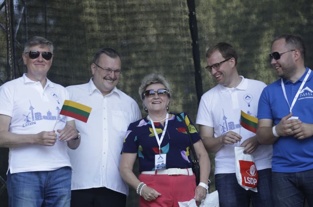 Sąskryžio akimirka. Nuotr. darbopartija.lt