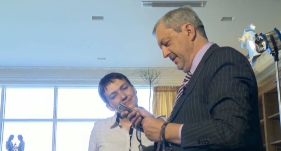 Iš buvusios Ukrainos didvyrės N. Savčenkos interviu yra ėmęs ir valstybinio transliuotojo LRT direktorius, prisiduriantis ir iš komercinės reklamos, Audrius Siaurusevičius.