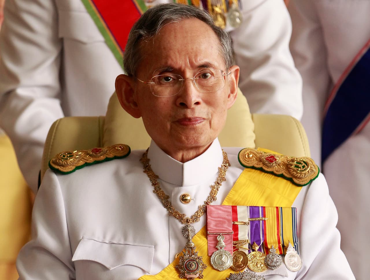 Mirė 70 metų Tailandą valdęs karalius Rama IX
