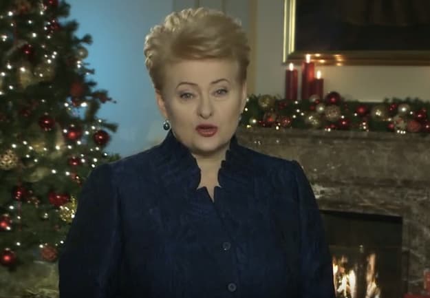 Prezidentės Dalios Grybauskaitės sveikinimas šalies žmonėms šv. Kalėdų proga