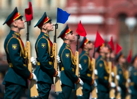 Rusijos karinė invazija į NATO šalį Lietuvą gali įvykti bet kurią akimirką. Nuotr. dailymail.co.uk