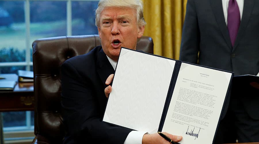JAV prezidentas D. Trampas vetavo kontroversiškąją TPP sutartį