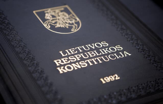Antikonstitucinės valdžios grožybės (I d.)