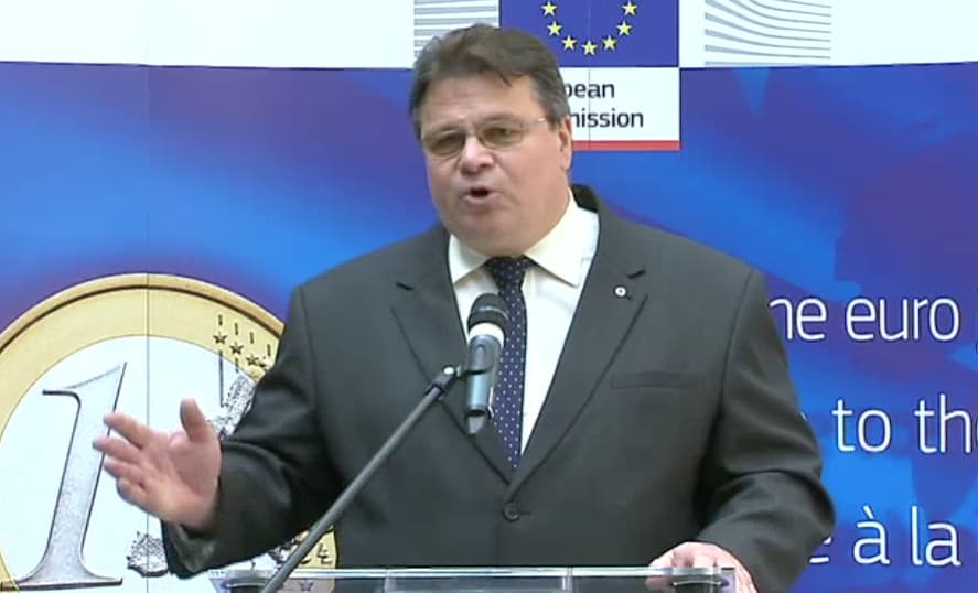L. Linkevičius.