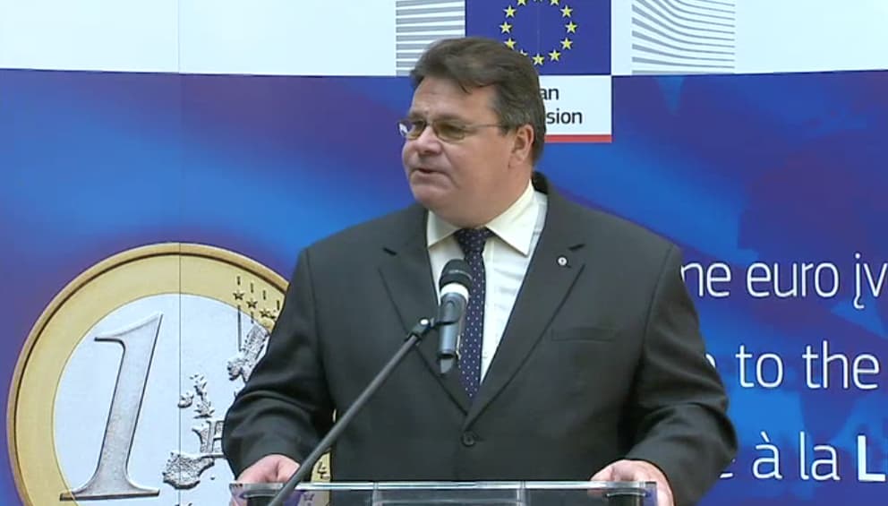 Buvęs Lietuvos jaunuolis, dabartinis žaliųjų valstiečių užsienio reikalų ministras L. Linkevičius.