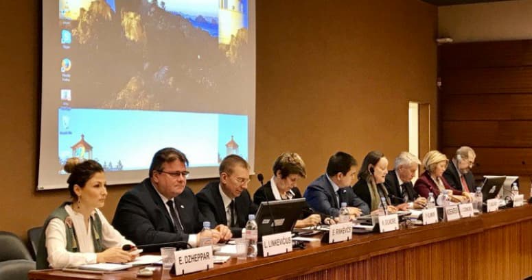 L. Linkevičius aptarė Krymo totorių žmogaus teisių padėtį Rusijos okupuotame Krymo pusiasalyje