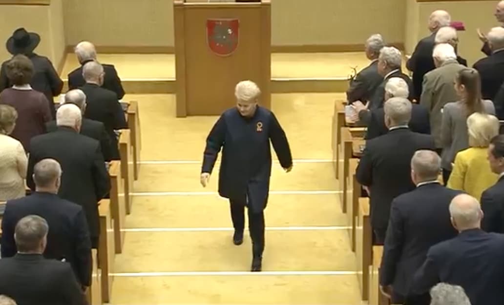 Seime iškilmingai paminėta Lietuvos Nepriklausomybės atkūrimo diena (dvi vaizdo versijos)