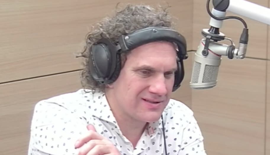 Tvirtas konservatorių radijo laidos vedėjo charakteris ir greita reakcija sustabdė Kremliaus ataką