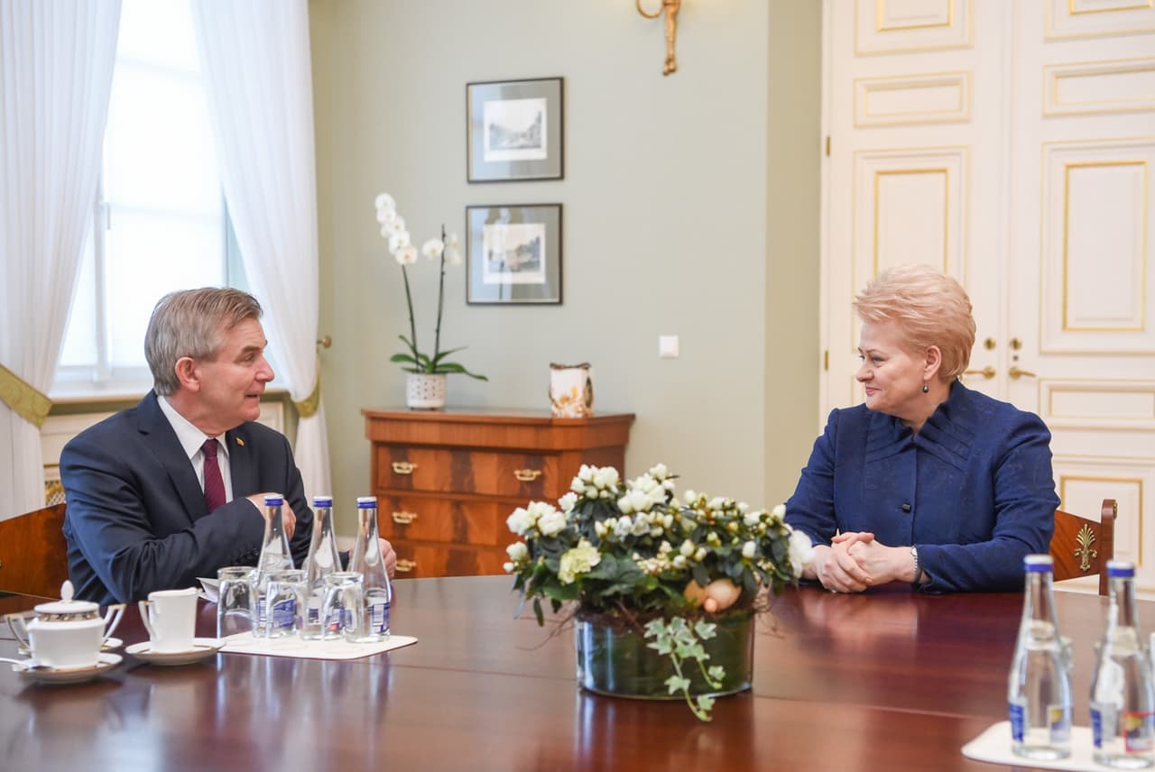 Aktualijų aptarimo akimirka. Nuotr. prezidentas.lt