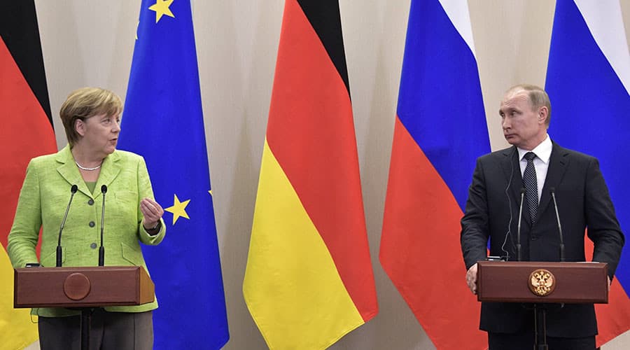Sočyje susitiko V. Putinas ir A. Merkel
