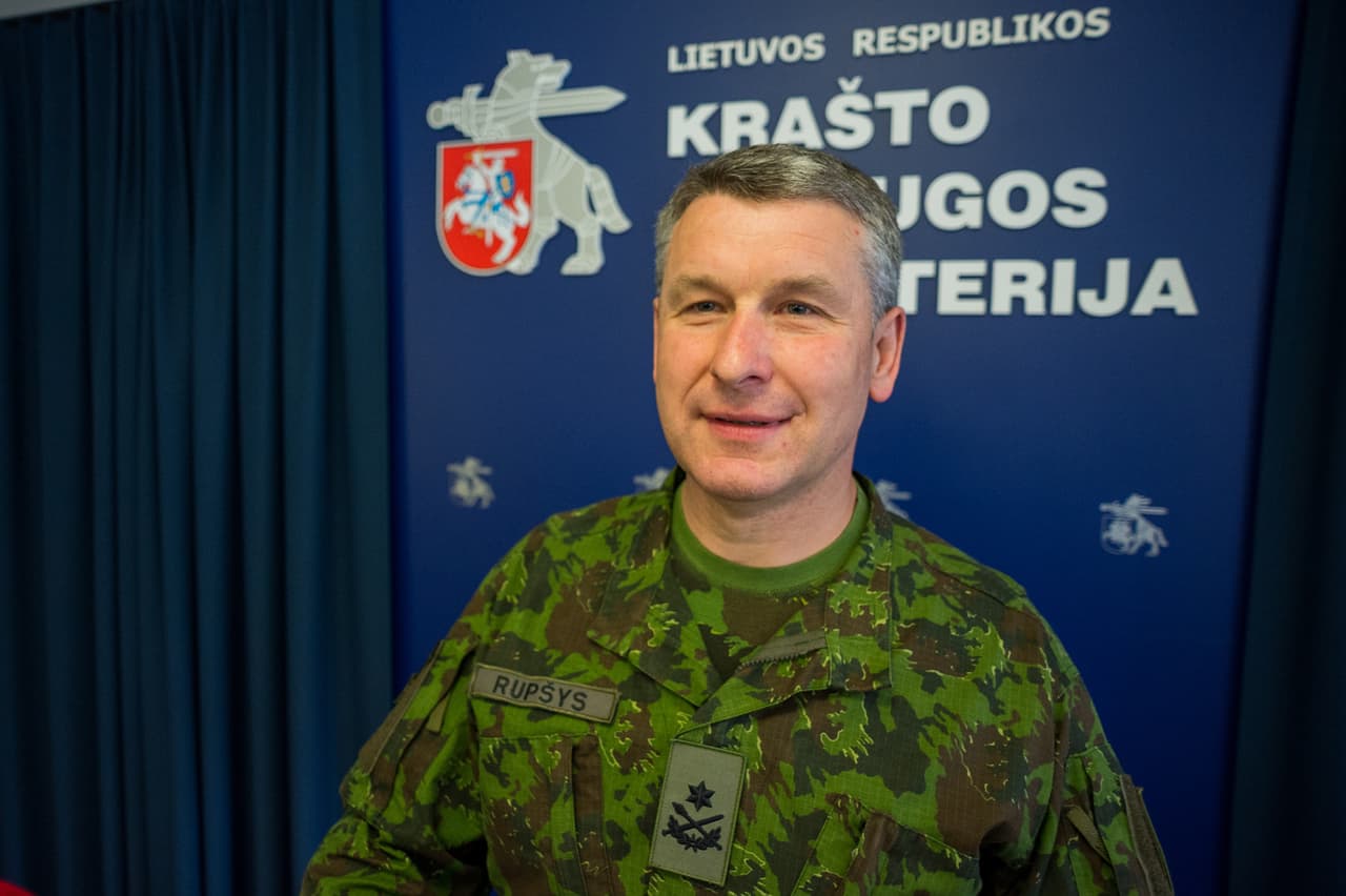 Sausumos pajėgų vadas brigados generolas Valdemaras Rupšys. Nuotrauka Alfredo Pliadžio.