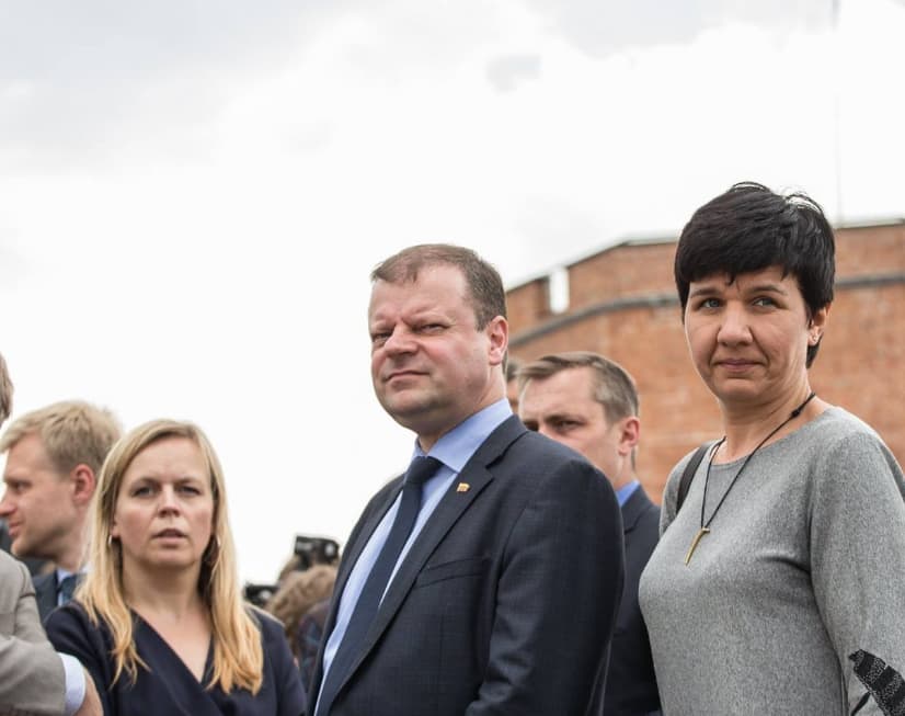 Premjeras paneigė R. Karbauskio informaciją dėl galimos krizės, o diržai veržiami dėl pokyčių krepšelio