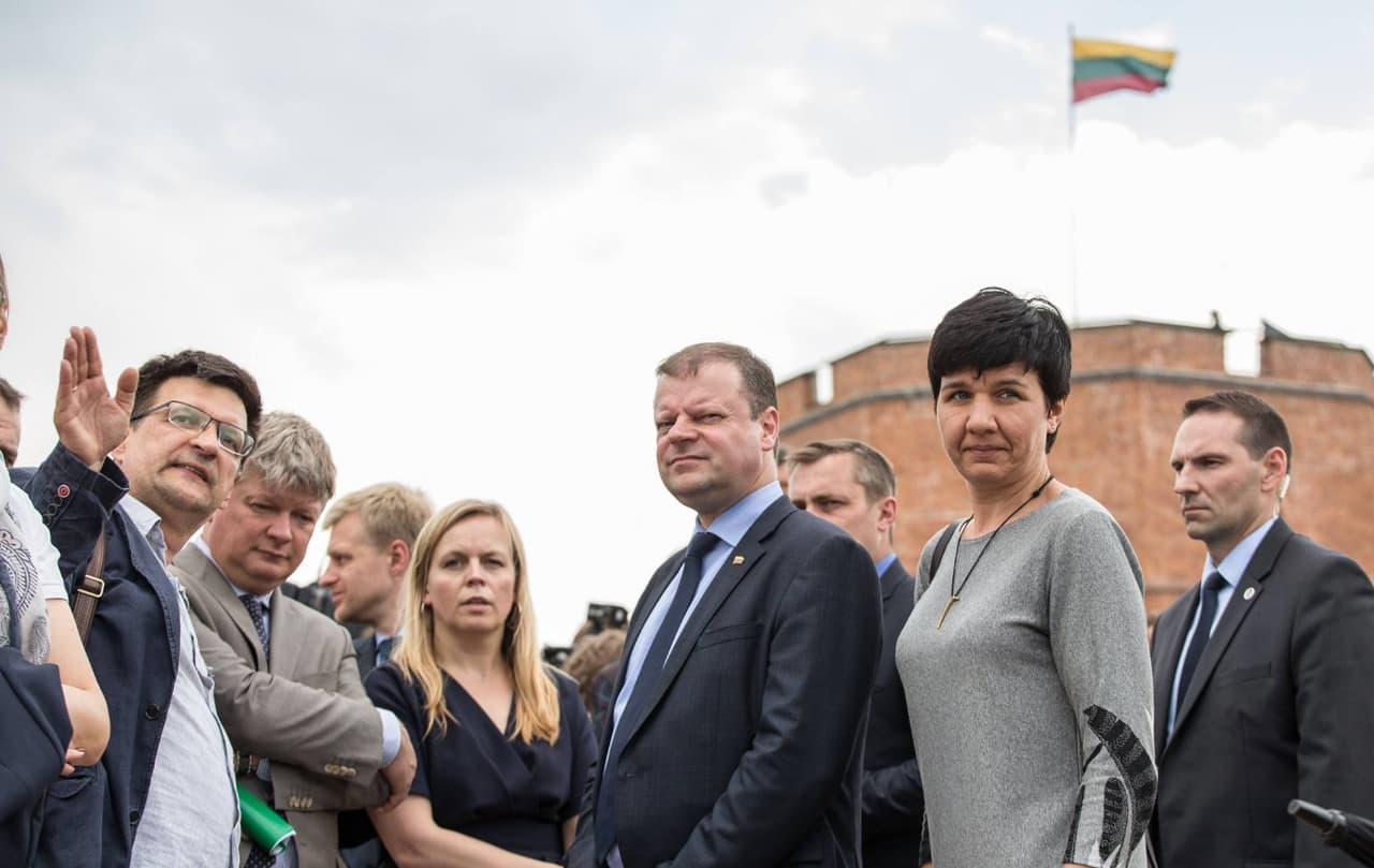 Gedimino kalno gelbėjimo darbai gali tęstis dešimtmečiais, tačiau valstybė tam pinigų skirs tiek, kiek tik reikės. Nuotr. facebook.com