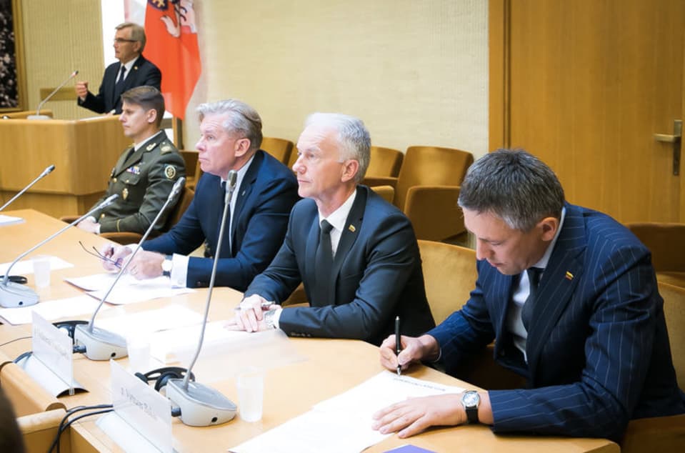 NSGK pirmininkas V. Bakas (dešinėje). Nuotr. lrs.lt
