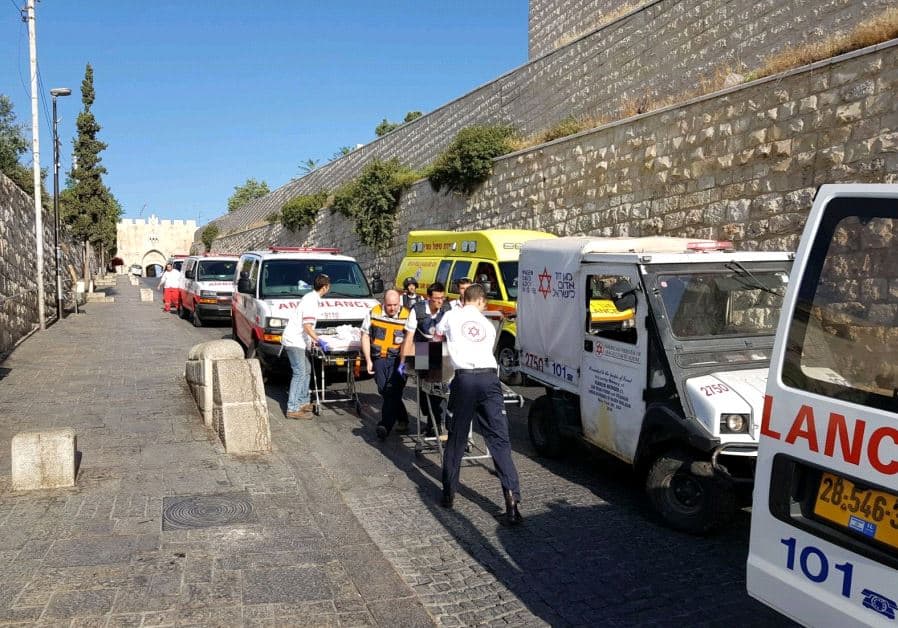 Jeruzalės širdyje HAMAS surengė teroro aktą: du policininkai žuvo, daug sužeistų