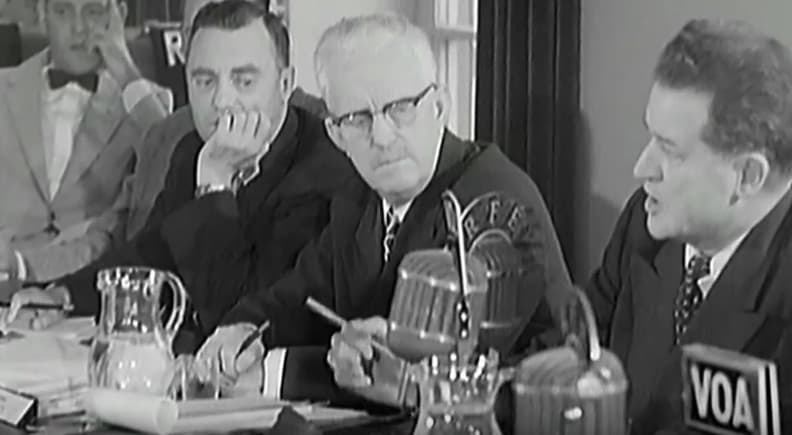 NATO filmas garbina Nacistų bendražygius Žydų žudikus